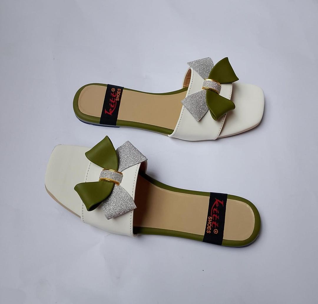 Woman's Synthetic Leather Casual Flats